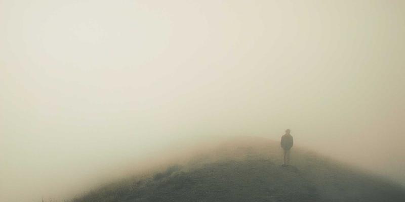 龙岩开锁评测：智能门锁与传统配钥匙，如何选择更安全便捷？